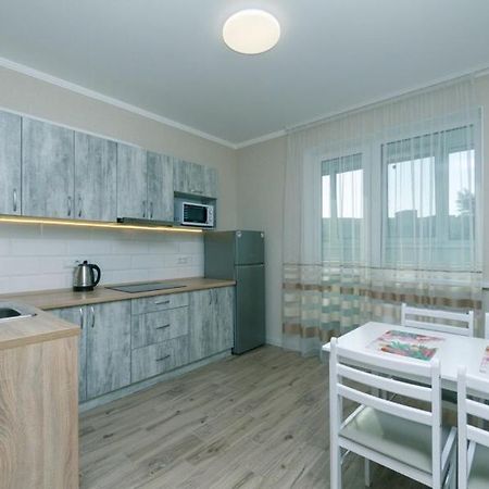 Драгоманова 38А 2Й Поверх Apartment Киев Екстериор снимка