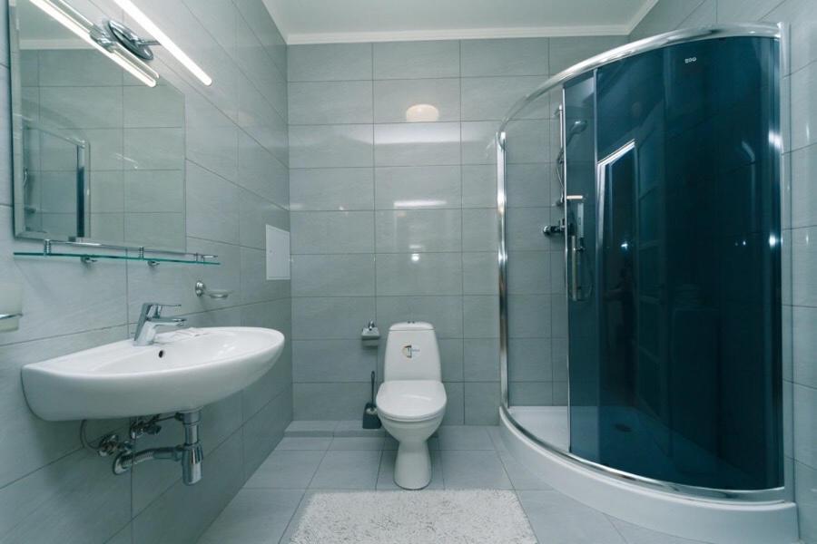Драгоманова 38А 2Й Поверх Apartment Киев Екстериор снимка